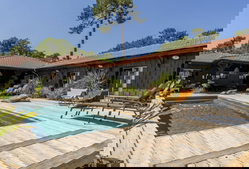 Magnifique maison climatisée dans les vallons avec piscine chauffée pour 8...