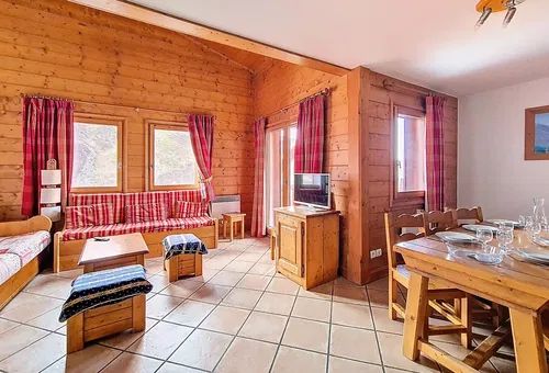 Apartment 3 bedroom Les Belleville