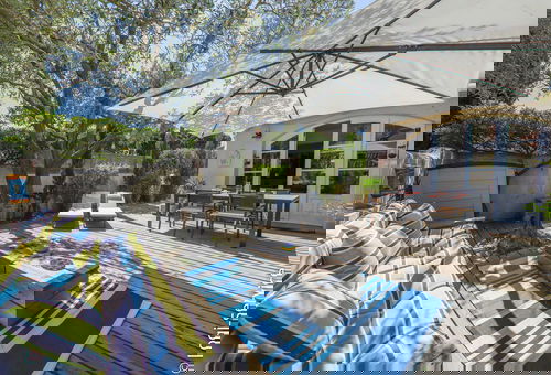 Situé à deux pas des restaurants et commerces de la place F. Spoerry,...