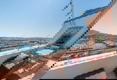 Cozystay - 3 pièces avec vue unique sur le Port!