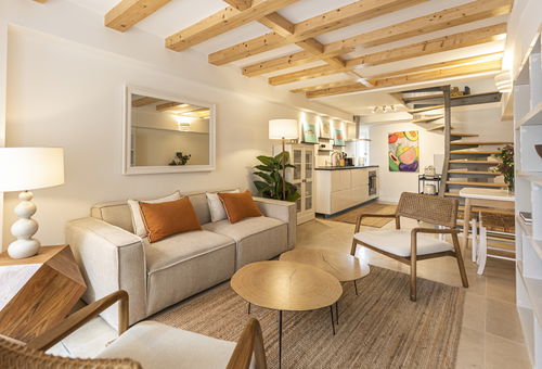 Cascais Petit Bijou by CadenzaLux