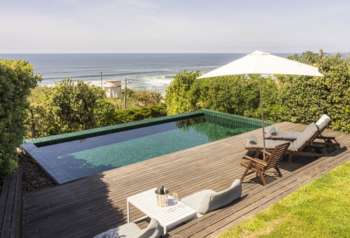 Coastal Charm Chalet by Cadenzalux