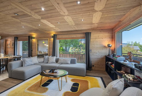 MEGEVE - RochebruneSAISON20/12/2025 au 05/04/2026 : 18 000€03/01/2026 au...